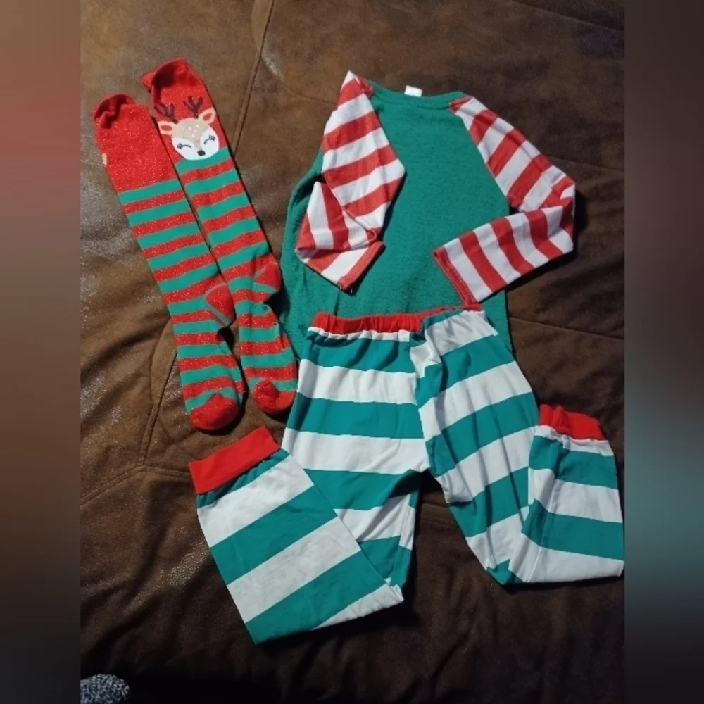 Holiday time, 6/7 PJ'S